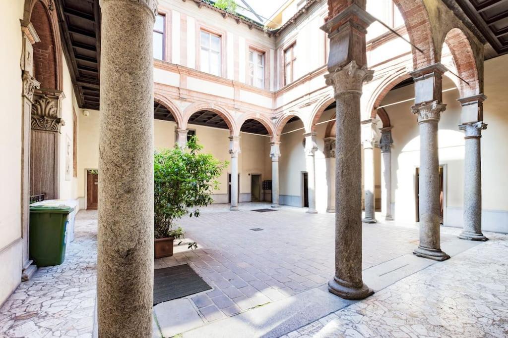 ℒovely & ℰlegant Studio Next To Duomo/Missori Milan Exterior photo