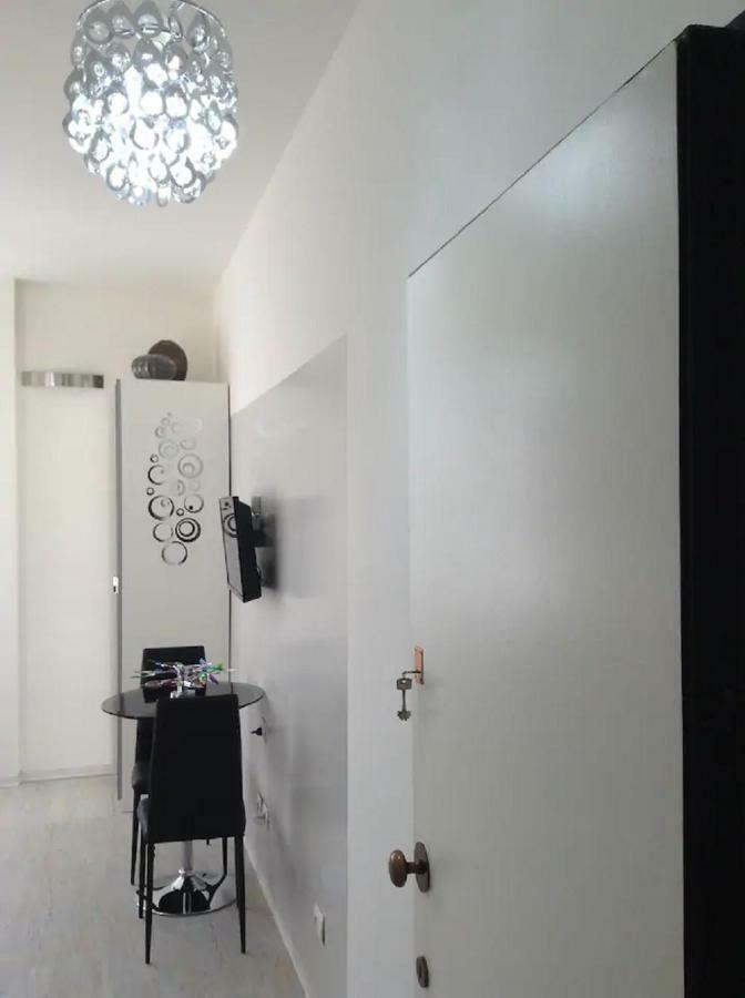 ℒovely & ℰlegant Studio Next To Duomo/Missori Milan Exterior photo