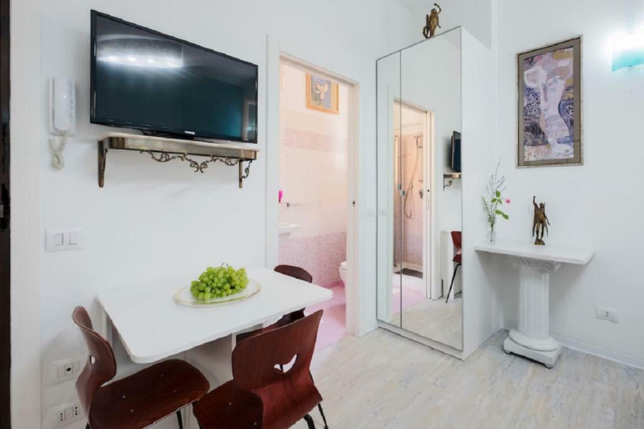 ℒovely & ℰlegant Studio Next To Duomo/Missori Milan Exterior photo